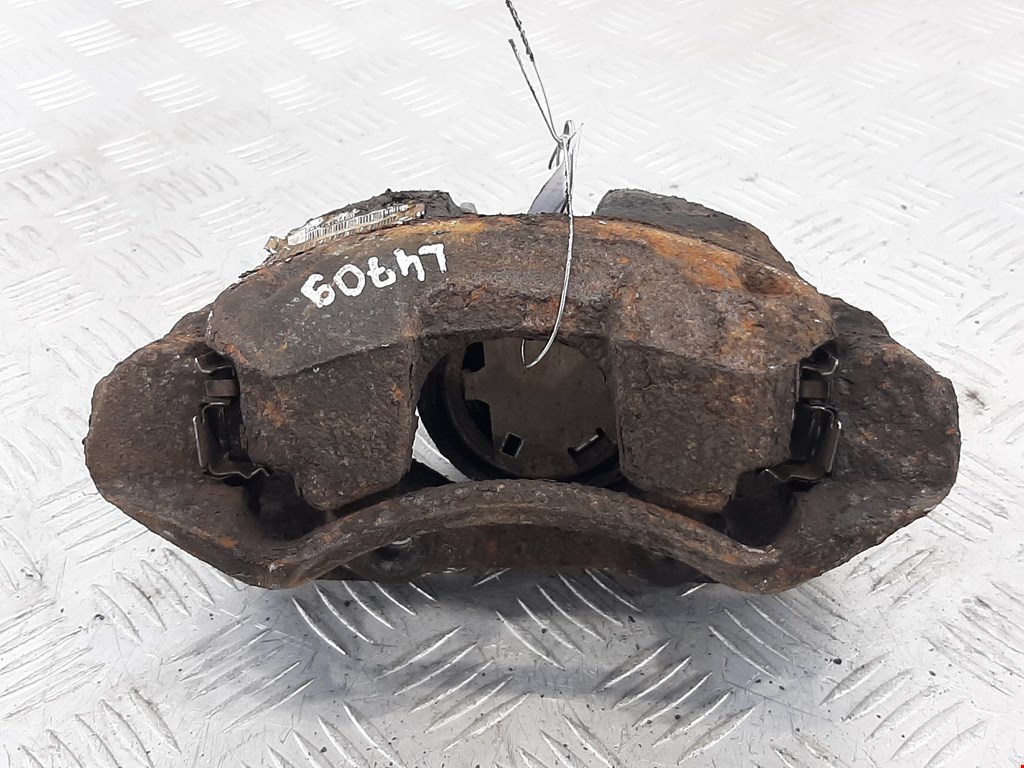 Суппорт передний правый PEUGEOT Partner 2008-2018