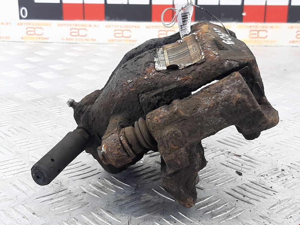 Суппорт передний правый PEUGEOT Partner 2008-2018