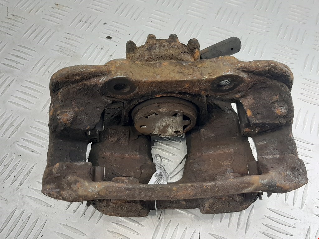 Суппорт передний правый PEUGEOT Partner 2008-2018