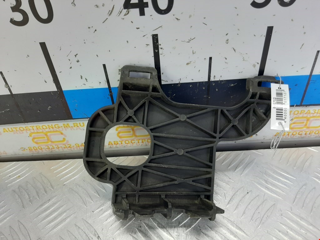 Кронштейн переднего бампера левый MERCEDES-BENZ C-Class C-klasse W204 2007-2015