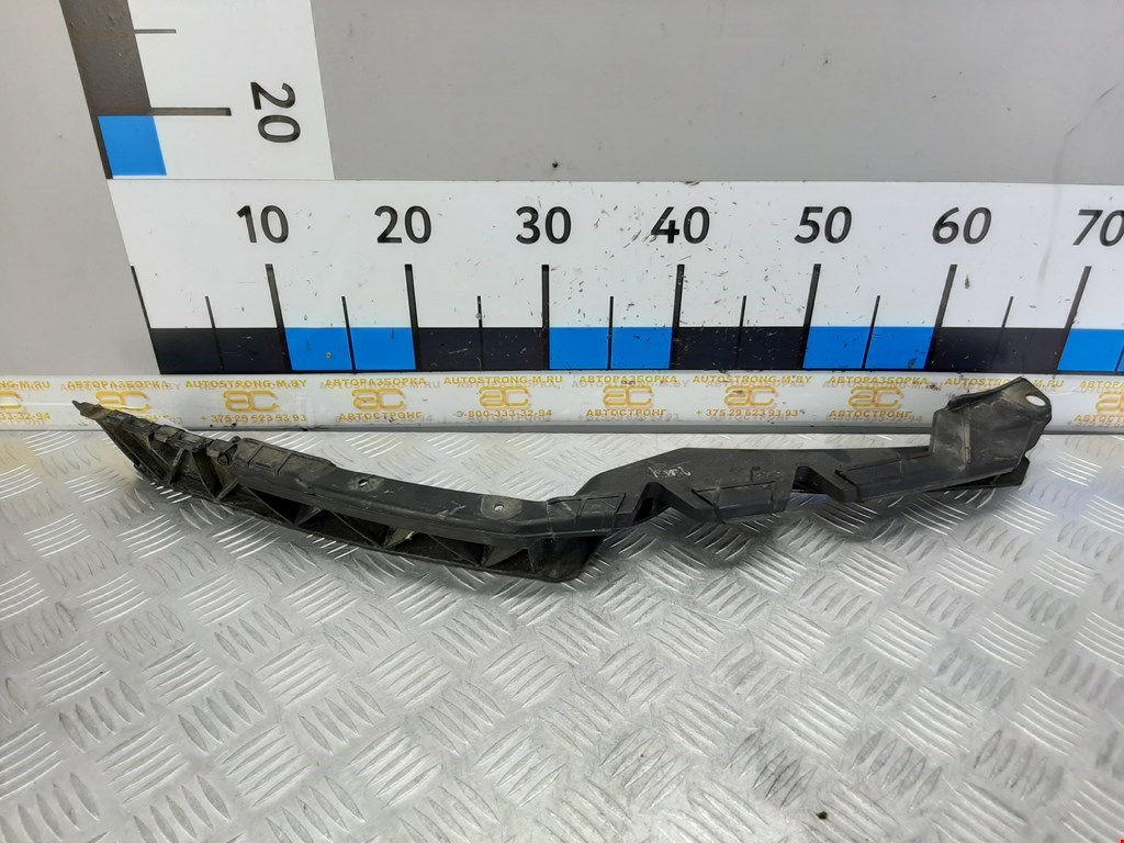 Кронштейн переднего бампера правый SKODA Octavia A5 1Z- 2004-2013