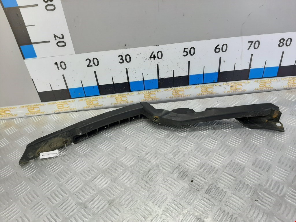 Кронштейн переднего бампера правый SKODA Octavia A5 1Z- 2004-2013