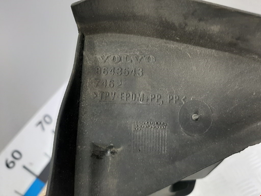 Пыльник (кузов наружные) VOLVO V70 II 2000-2007