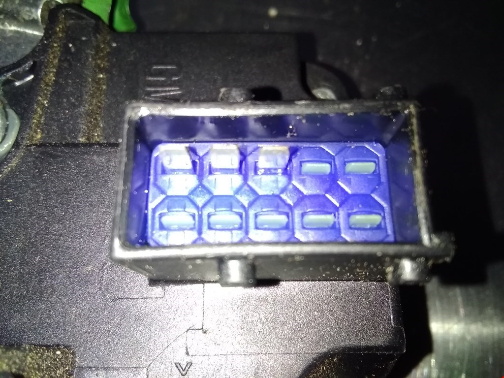 Замок двери передней правой OPEL Combo C 2001-2011