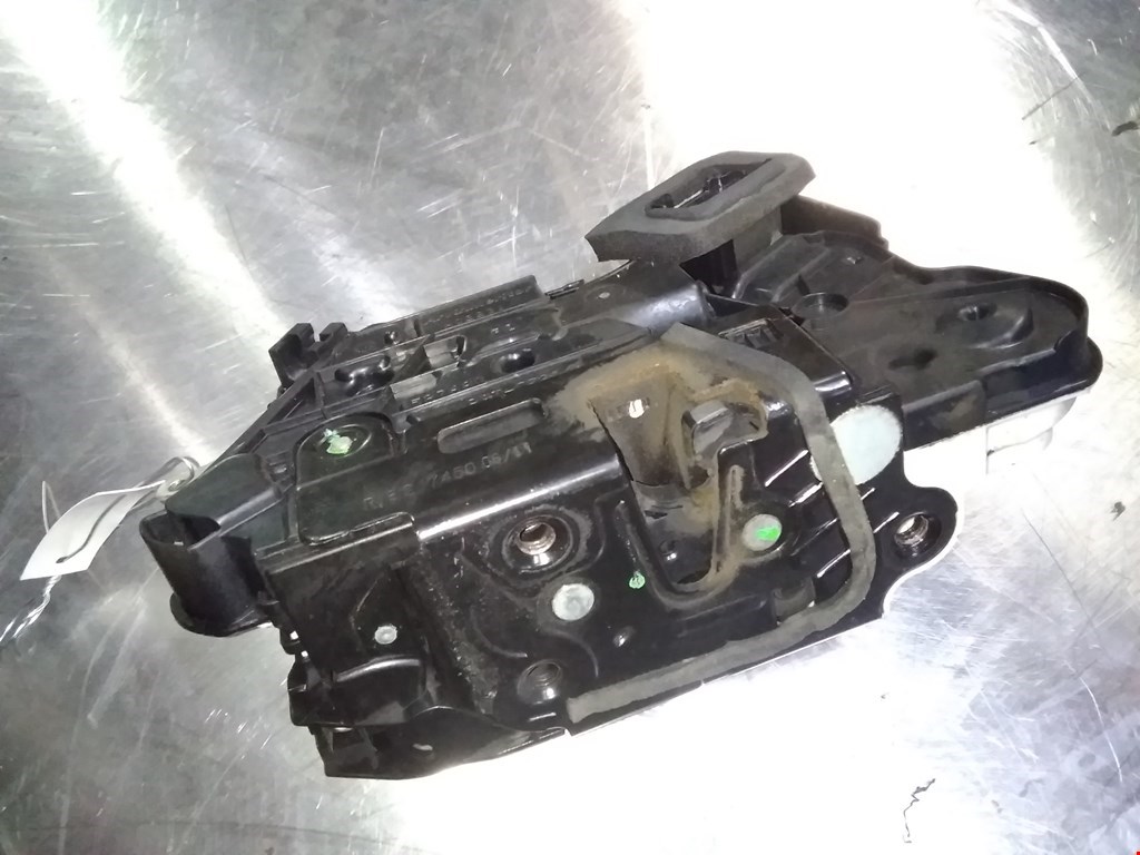 Замок двери передней правой VOLKSWAGEN Polo V HB 2009-2017