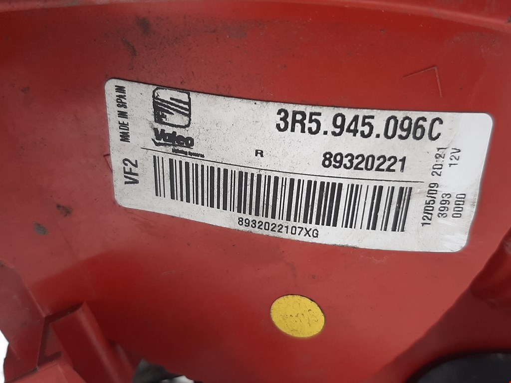 Фонарь задний правый SEAT Exeo 2008-2013