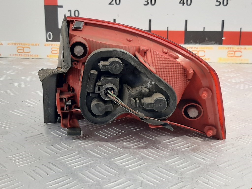 Фонарь задний левый SEAT Exeo 2008-2013