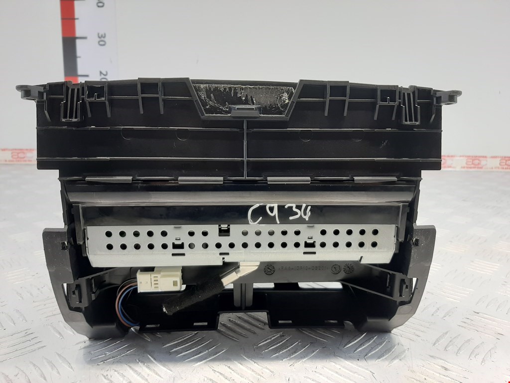 Дисплей информационный (компьютера) MERCEDES-BENZ C-Class C-klasse W204 2007-2015