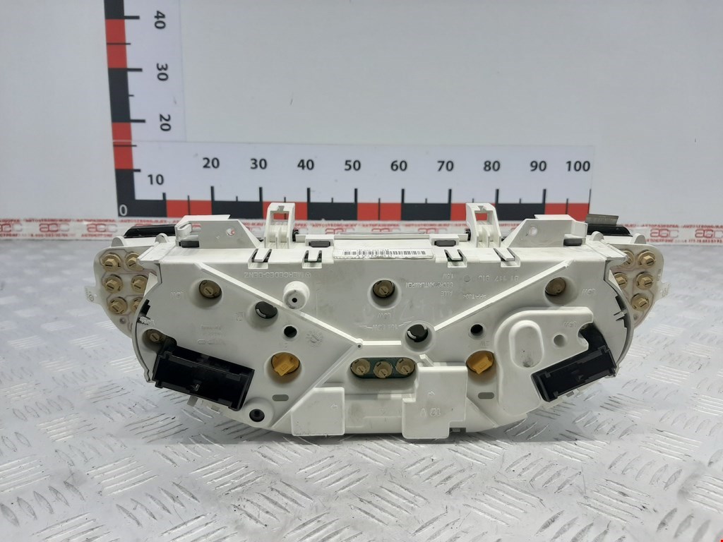 Панель приборов (щиток) CHRYSLER Crossfire 2003-2007