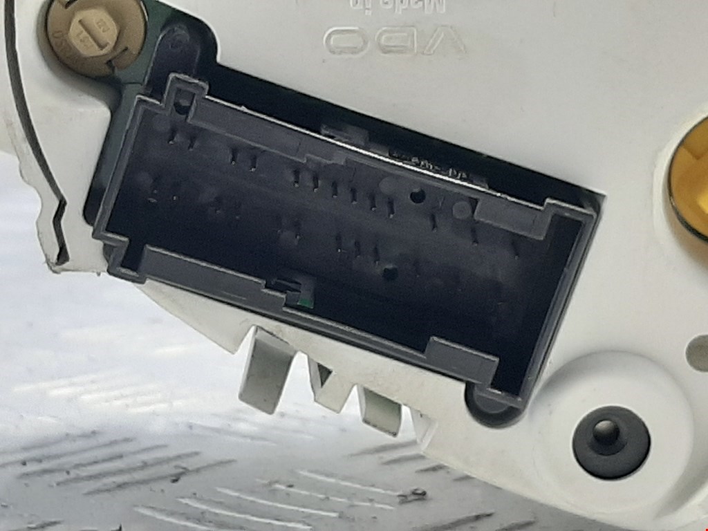 Панель приборов (щиток) CHRYSLER Crossfire 2003-2007