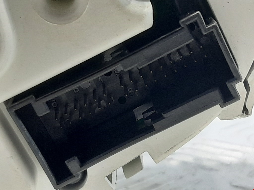 Панель приборов (щиток) CHRYSLER Crossfire 2003-2007