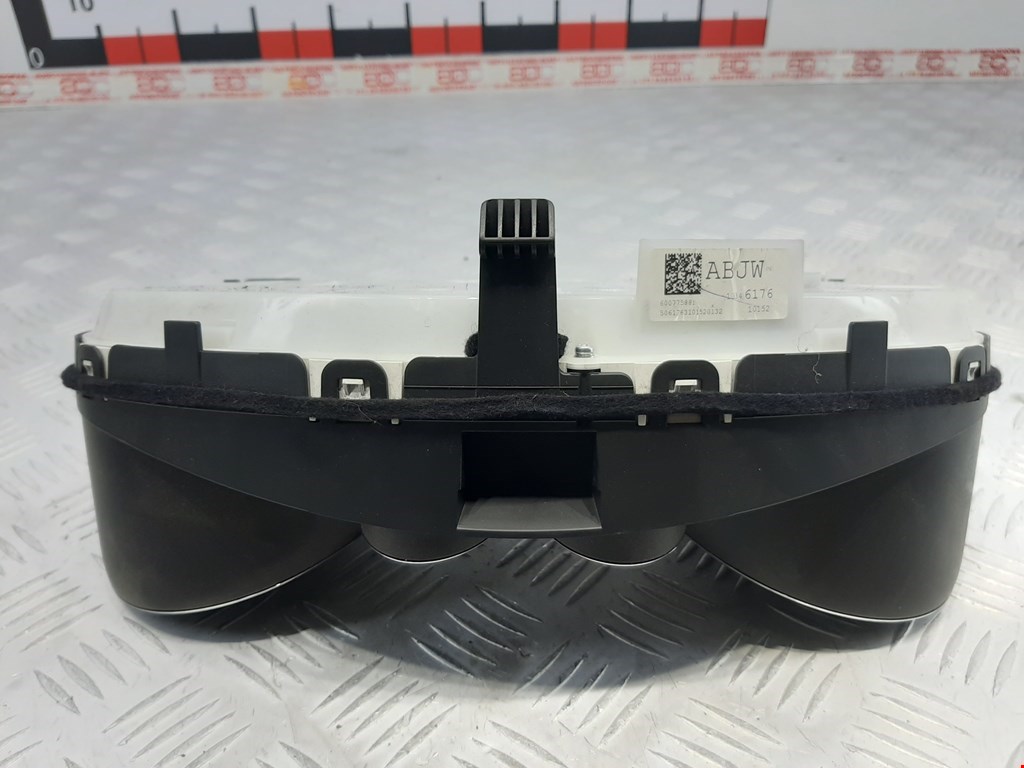 Панель приборов (щиток) OPEL Meriva B 2010-2018