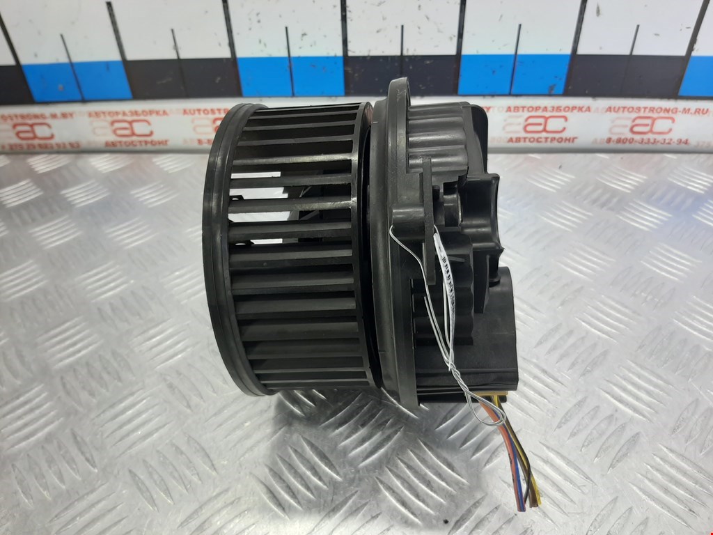 Моторчик (мотор) отопителя салона SEAT Exeo 2008-2013