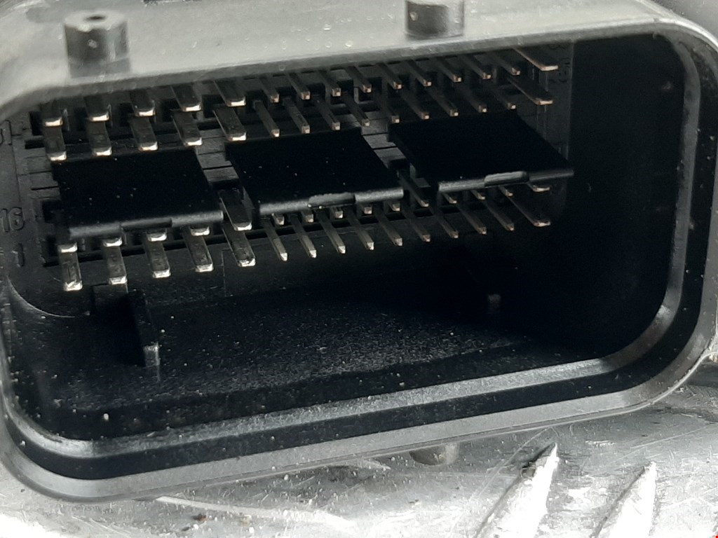 Блок управления двигателя (ЭБУ) VOLKSWAGEN Passat B6 2005-2011