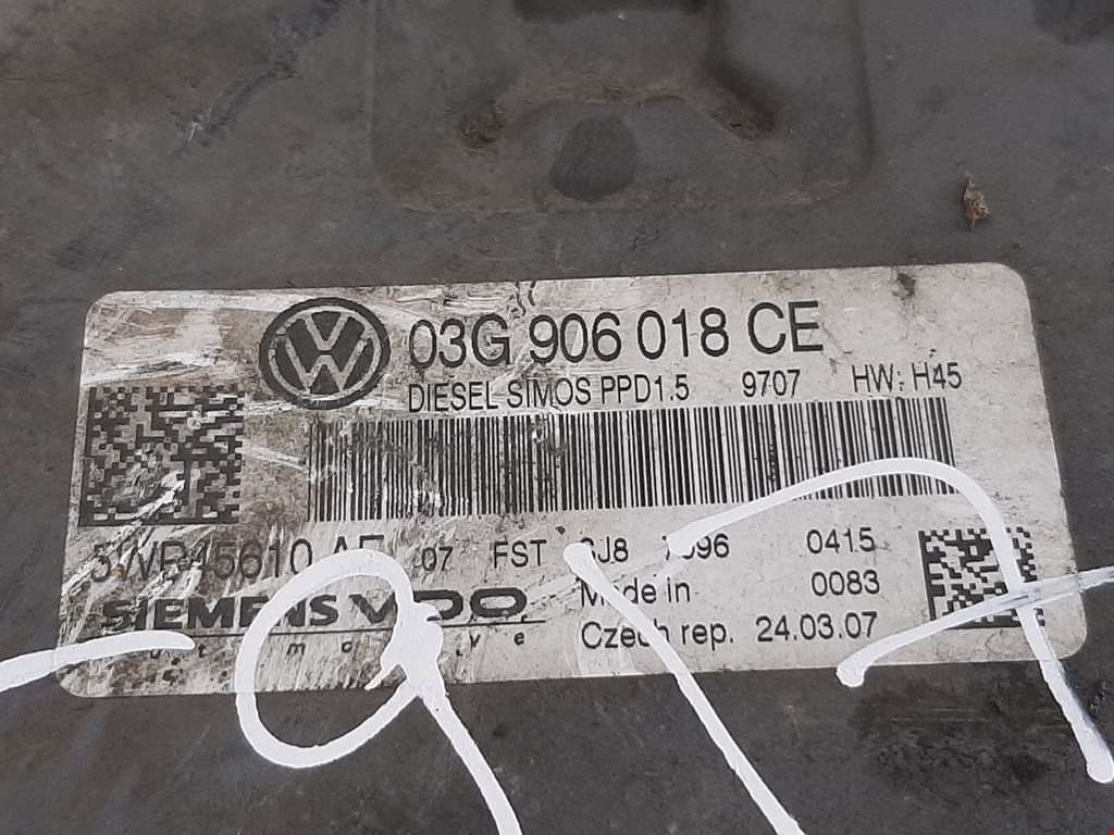 Блок управления двигателя (ЭБУ) VOLKSWAGEN Passat B6 2005-2011
