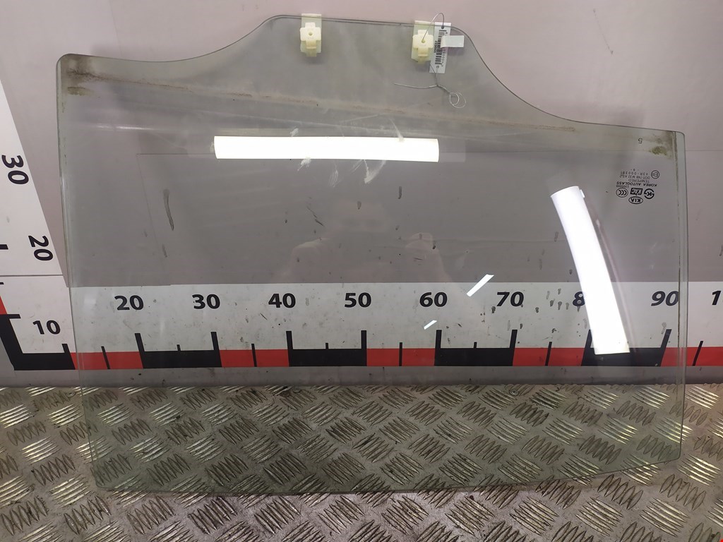 Стекло двери заднее правое KIA Rio II 2005-2011