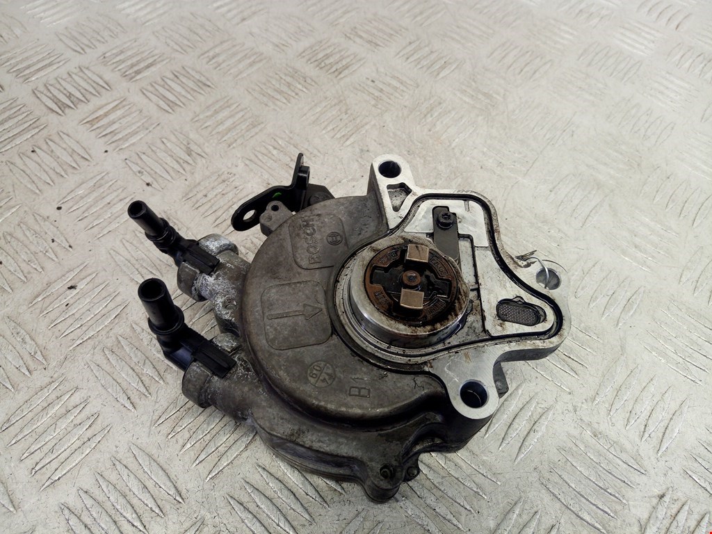 Насос вакуумный Peugeot 607 (1999-2010)