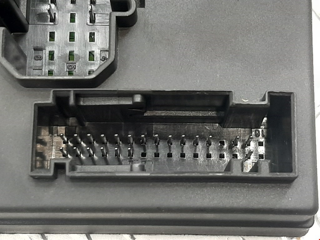 Блок комфорта AUDI A8 D3 2003-2010