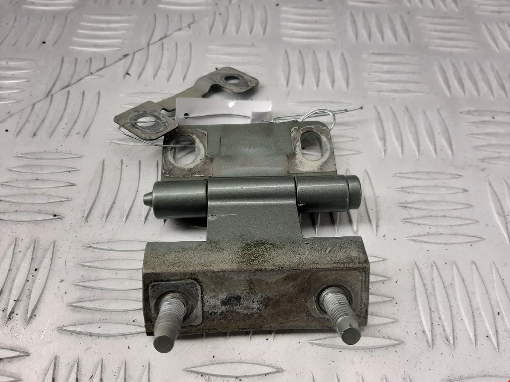 Петля крышки (двери) багажника Peugeot Partner 1 (1996-2008)