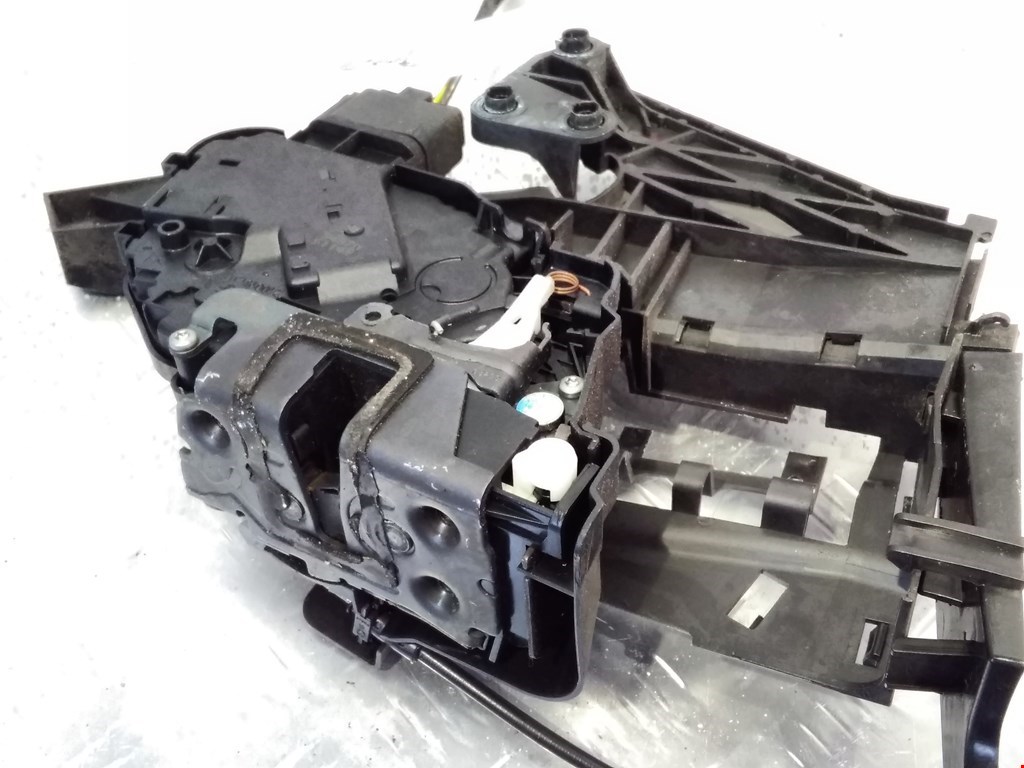 Замок двери задней правой FORD C-MAX 2003-2010