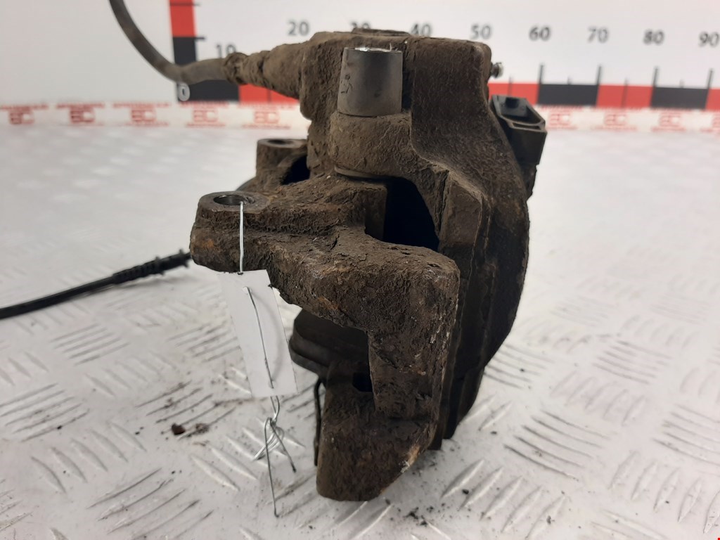 Суппорт передний левый CHRYSLER Crossfire 2003-2007