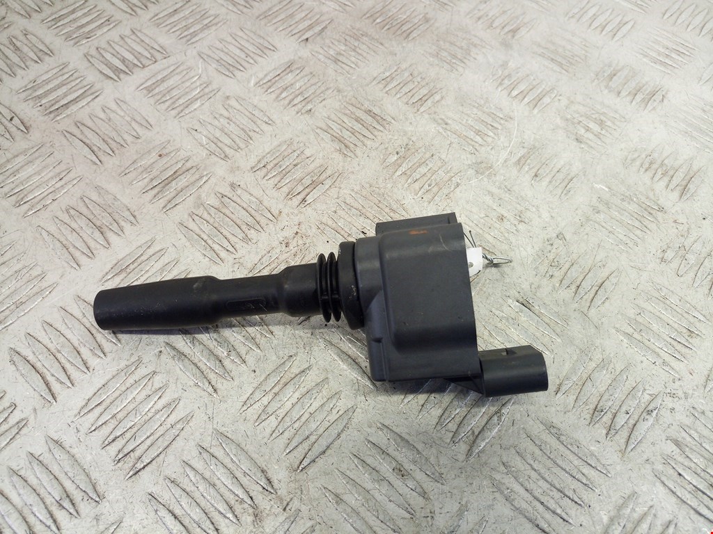 Катушка зажигания AUDI A3 8V 2012-2020