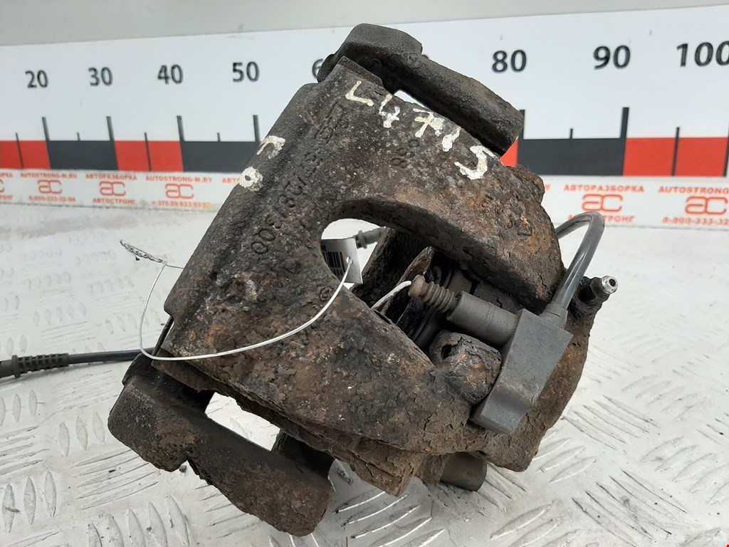 Суппорт передний правый CHRYSLER Crossfire 2003-2007