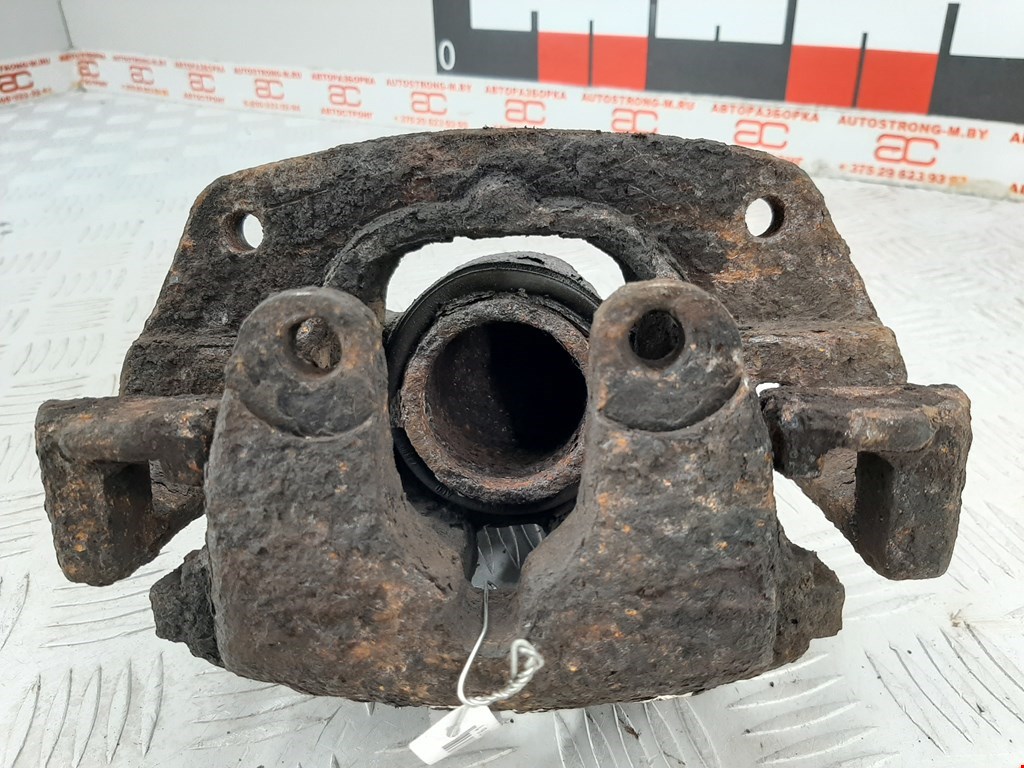 Суппорт передний правый BMW X5 E53 1999-2006