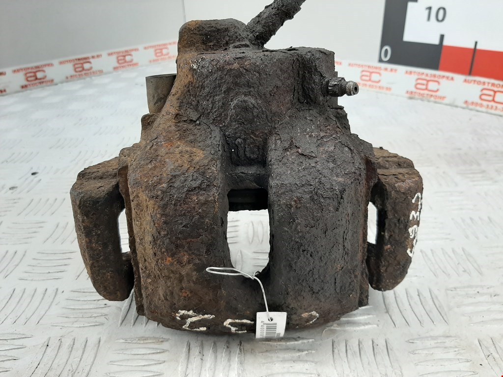 Суппорт передний правый BMW X5 E53 1999-2006