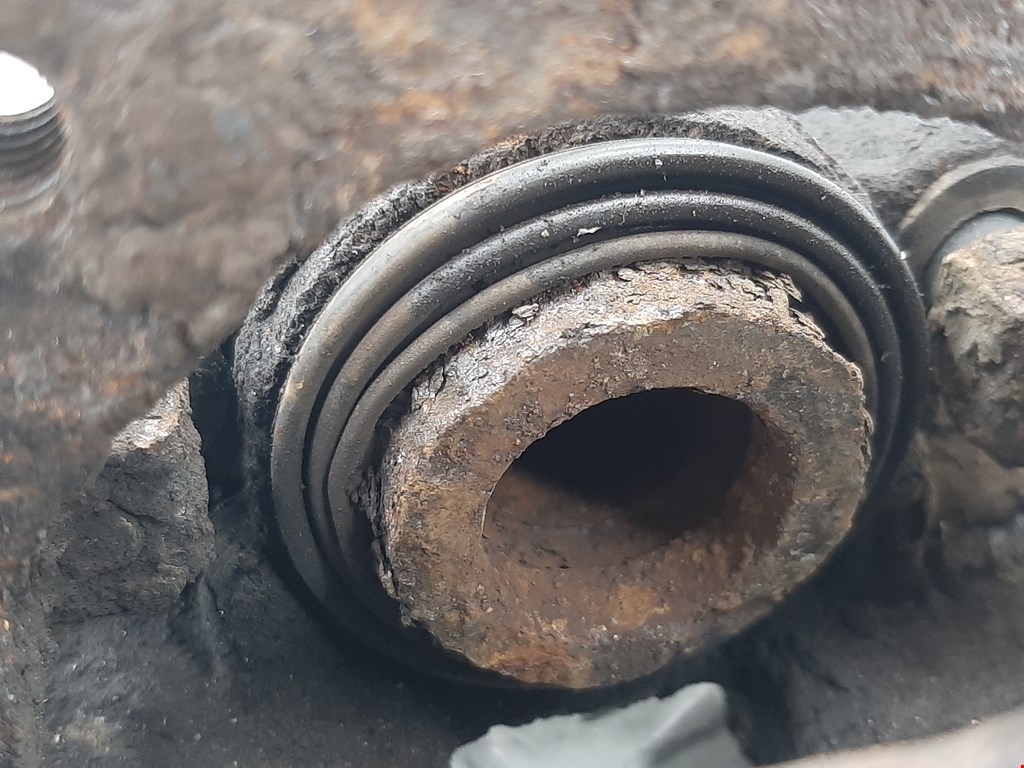 Суппорт задний левый BMW X5 E53 1999-2006