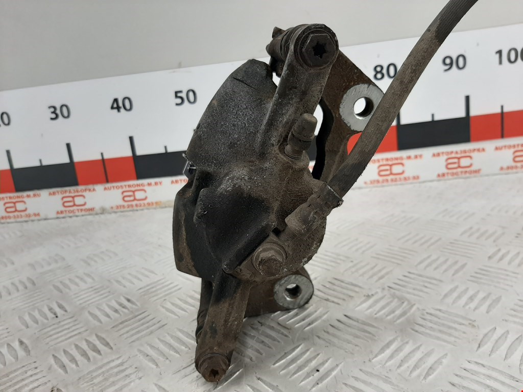 Суппорт передний правый AUDI A3 8V 2012-2020