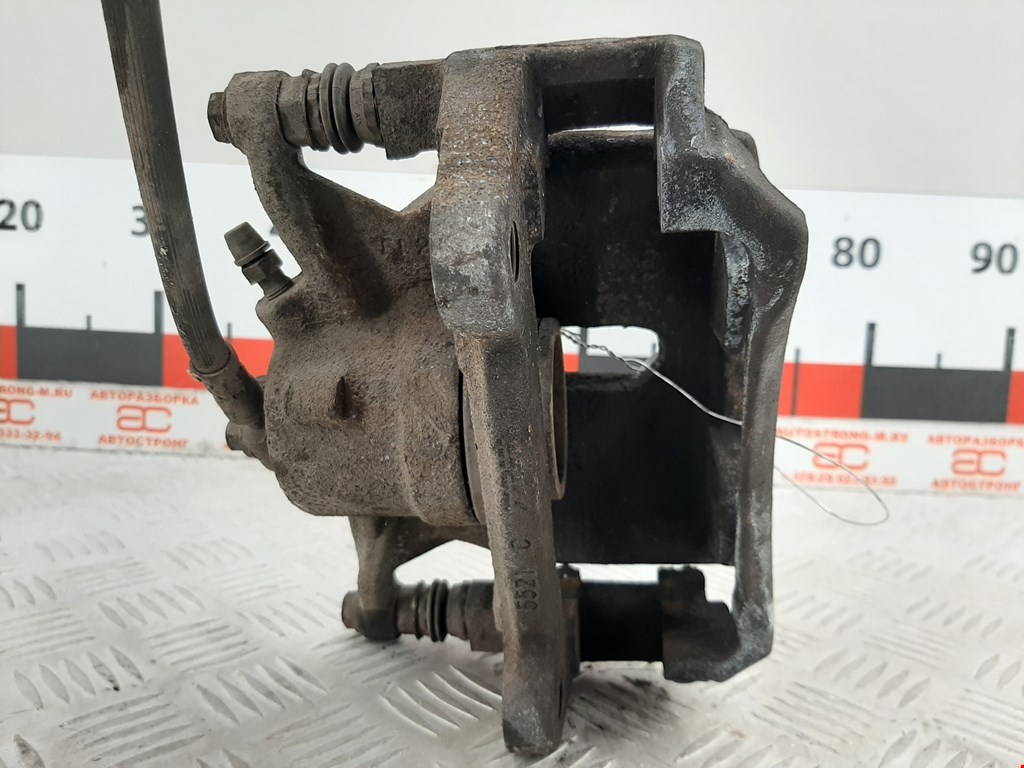 Суппорт передний правый AUDI A3 8V 2012-2020