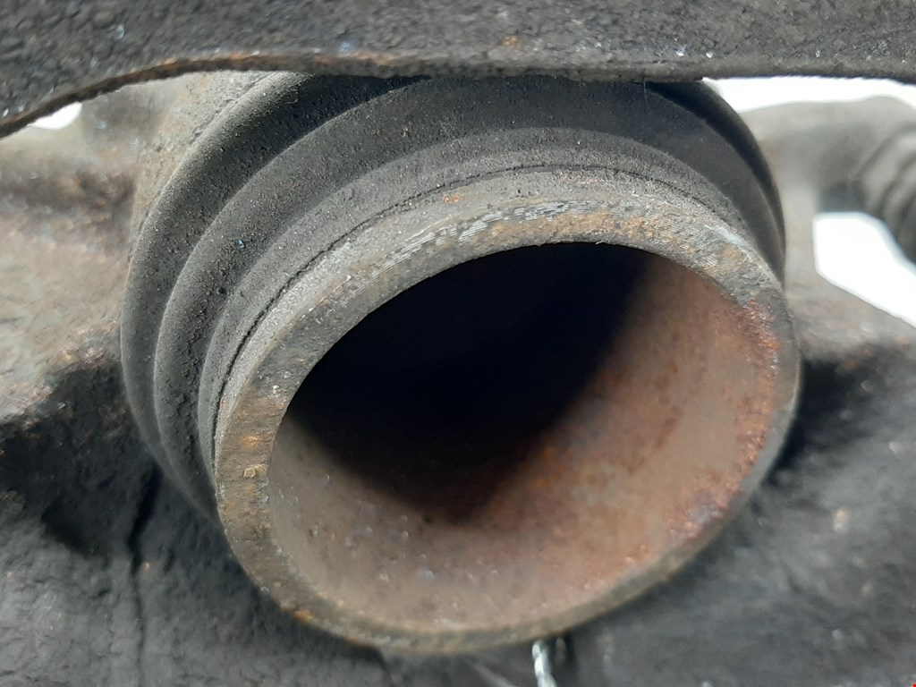 Суппорт передний правый AUDI A3 8V 2012-2020