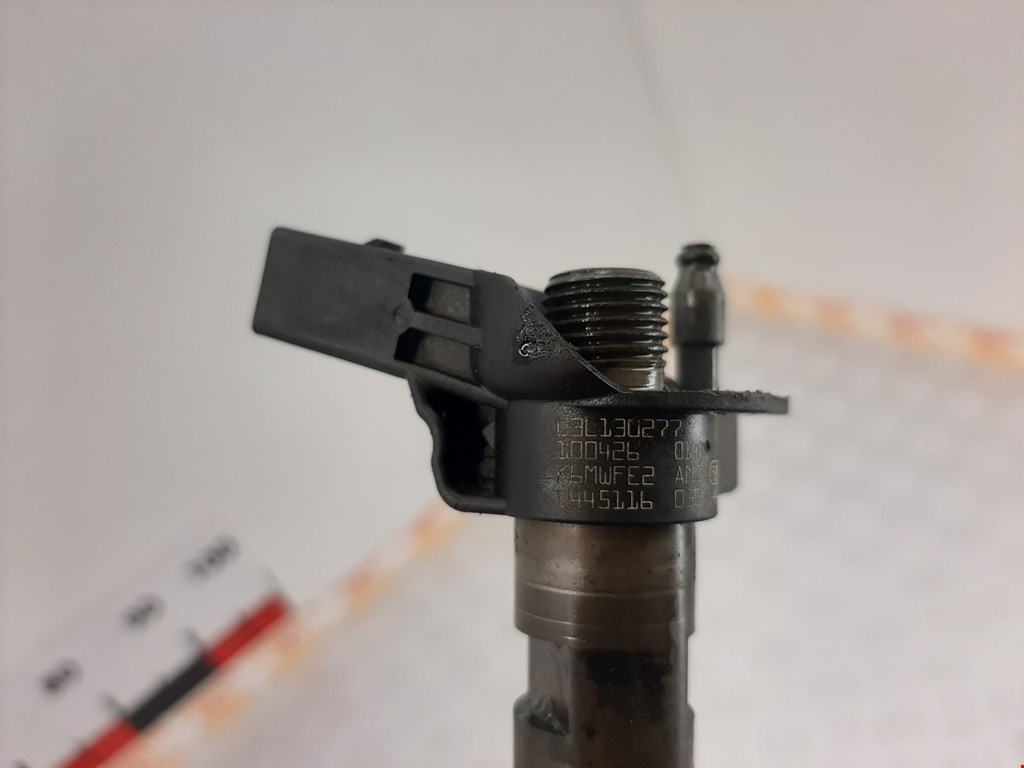 Форсунка дизельная электрическая VOLKSWAGEN Passat B6 2005-2011