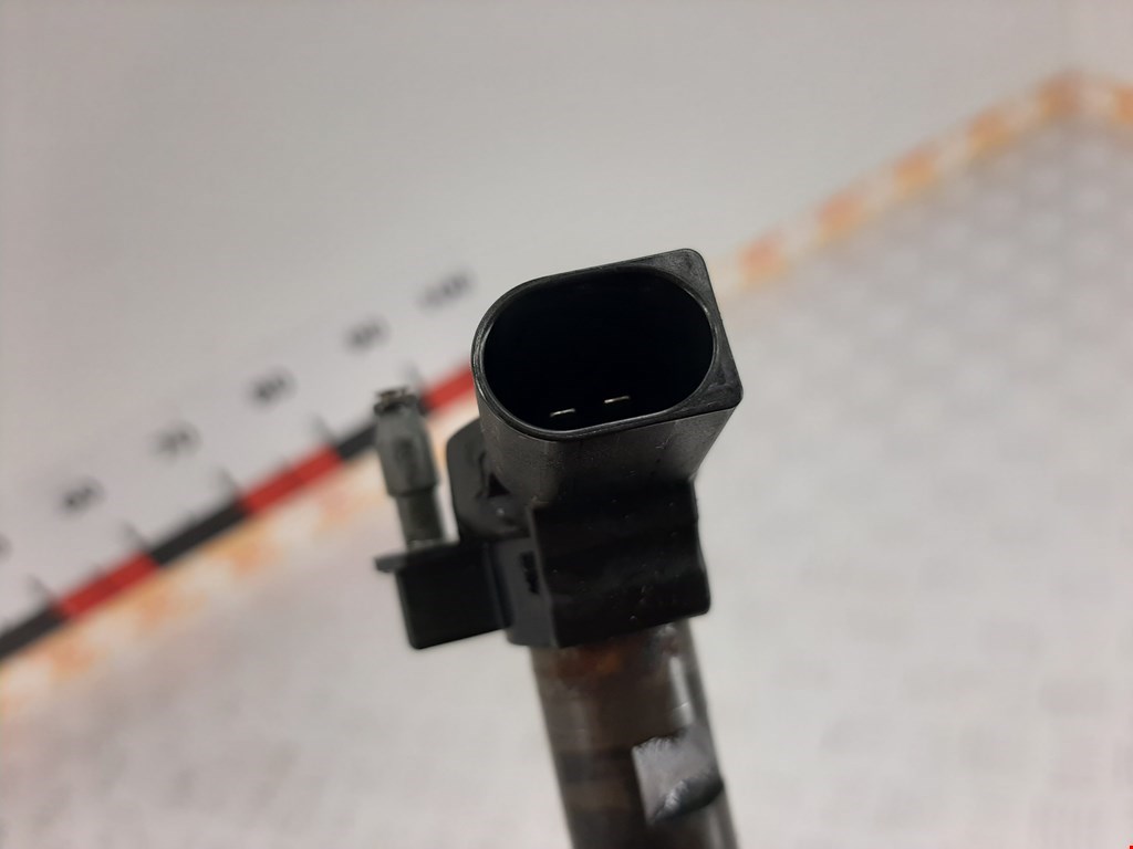 Форсунка дизельная электрическая VOLKSWAGEN Passat B6 2005-2011