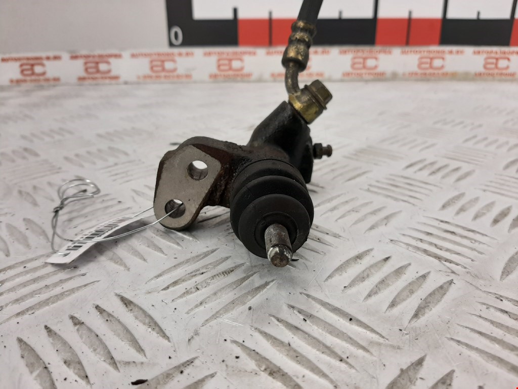 Цилиндр сцепления рабочий NISSAN Almera Tino 2000-2006