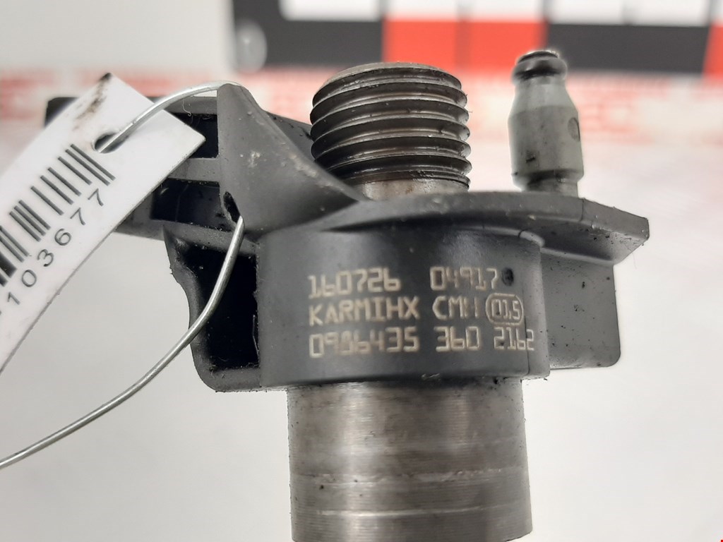 Форсунка дизельная электрическая VOLKSWAGEN Passat B6 2005-2011