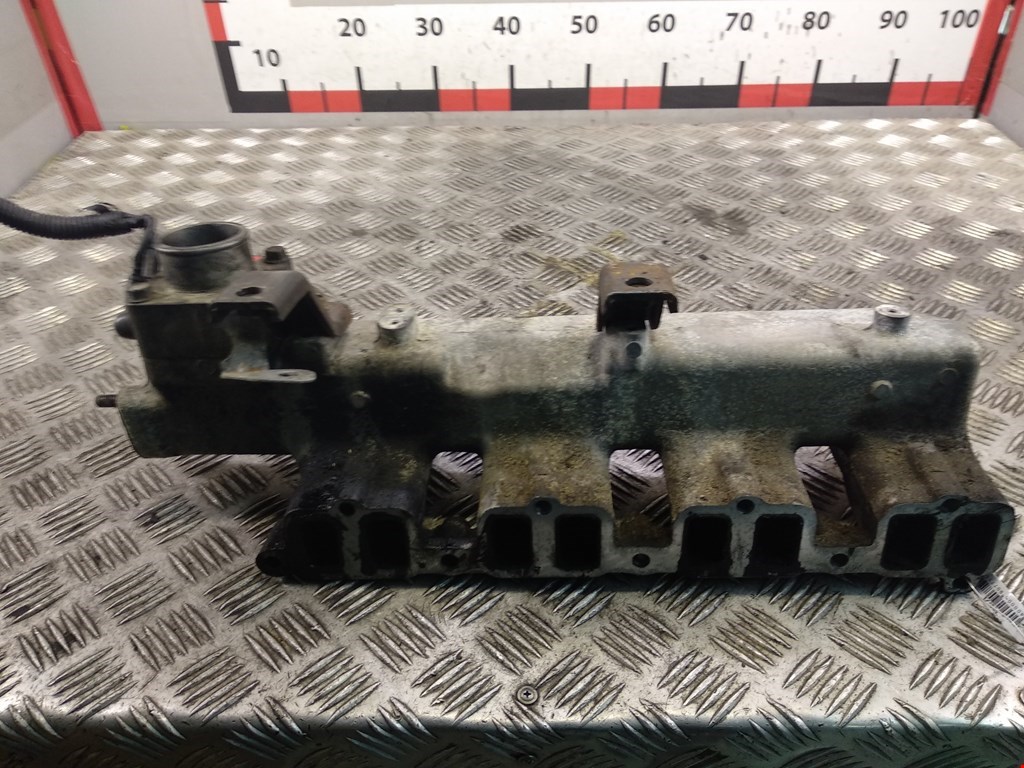 Коллектор впускной KIA Carnival I 1999-2005