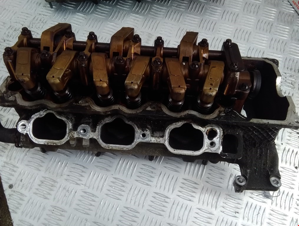 Головка блока цилиндров (ГБЦ) Mercedes C-Class (W203) (2000-2008)