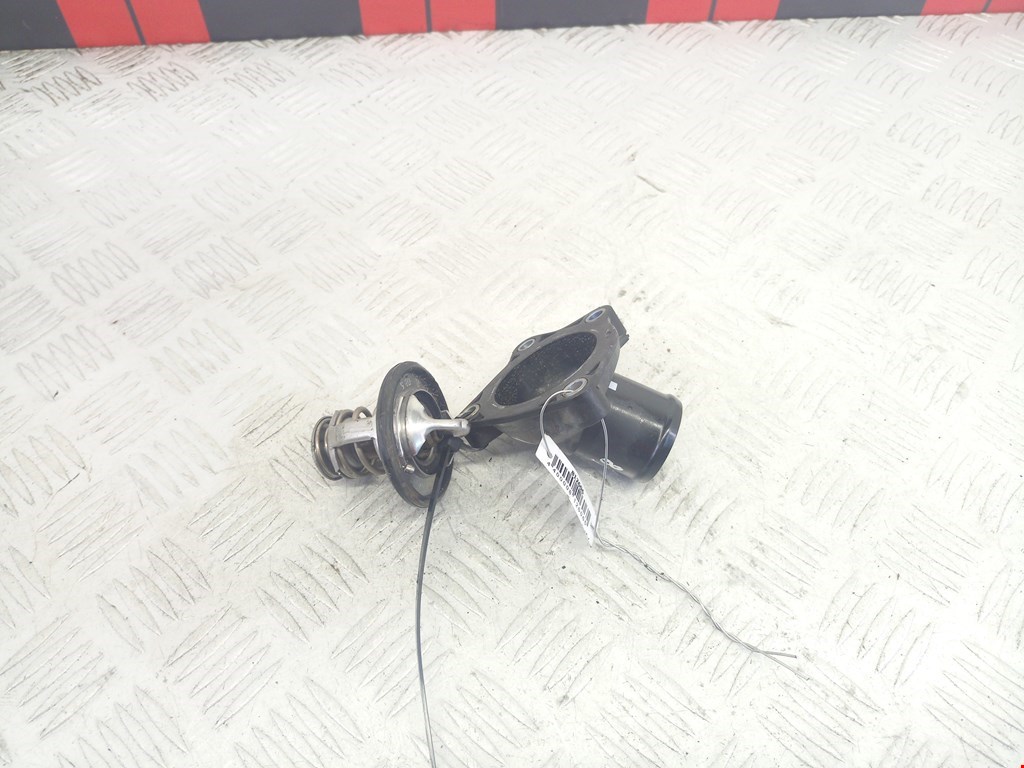 Корпус термостата TOYOTA Avensis 2009-2015