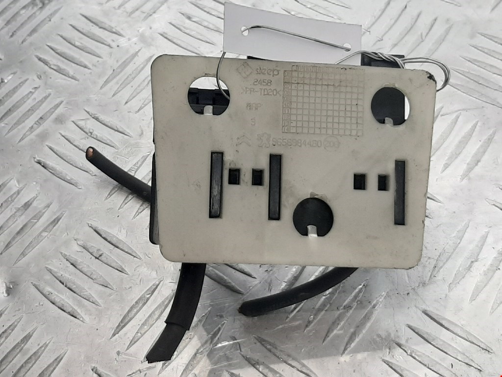 Датчик уровня в бачок омывателя PEUGEOT 207 2006-2015