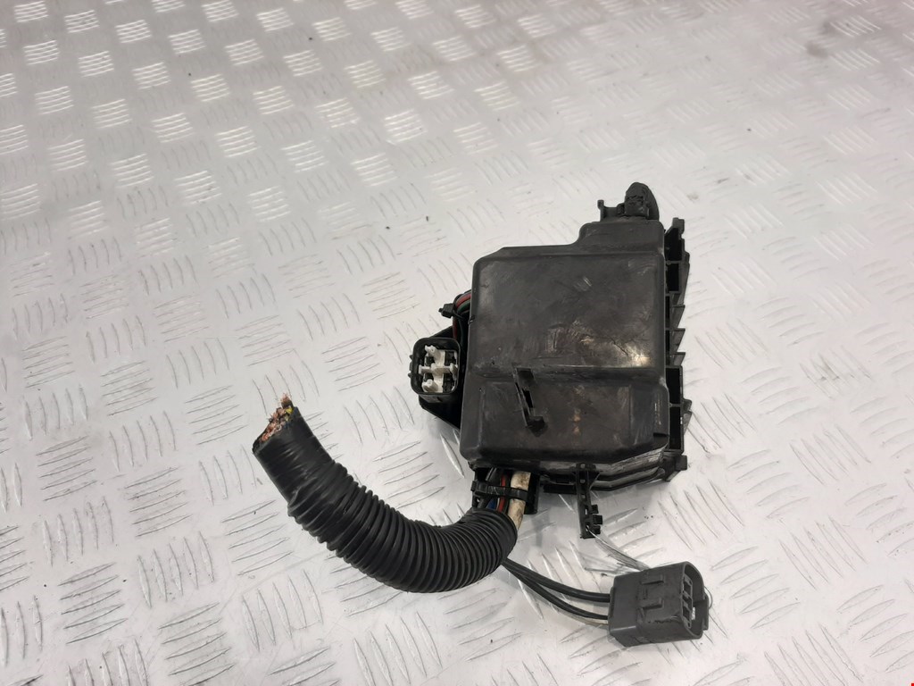 Блок реле MAZDA Mazda 2 DY 2003-2007