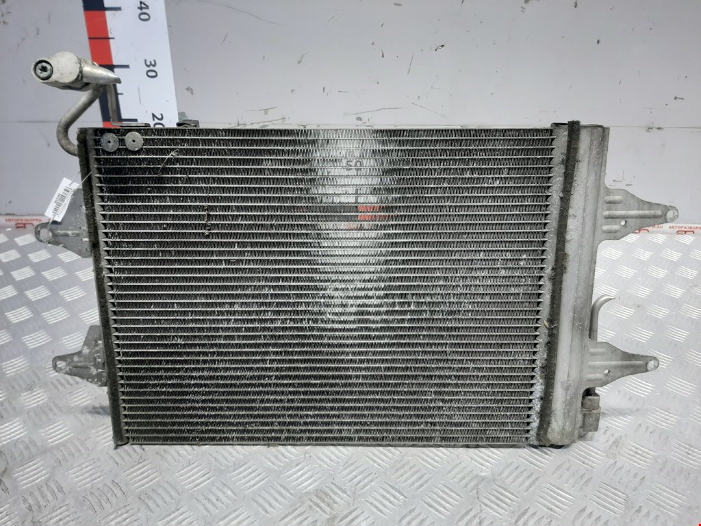 Радиатор кондиционера VOLKSWAGEN Fox 2005-2011