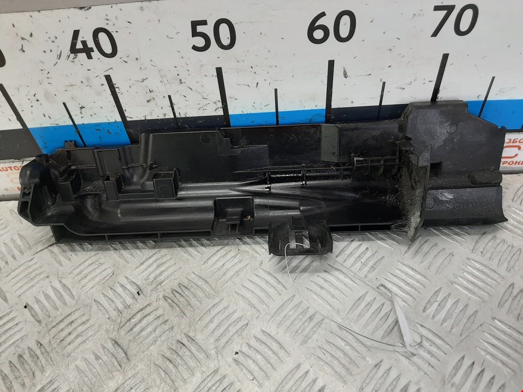 Кронштейн (крепление) радиатора BMW 1er E81\E87 2004-2011