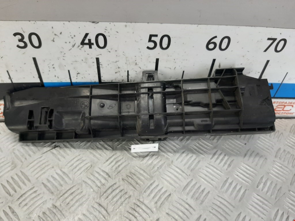 Кронштейн (крепление) радиатора BMW 1-Series (E81/E82/E87/E88) (2004-2014)