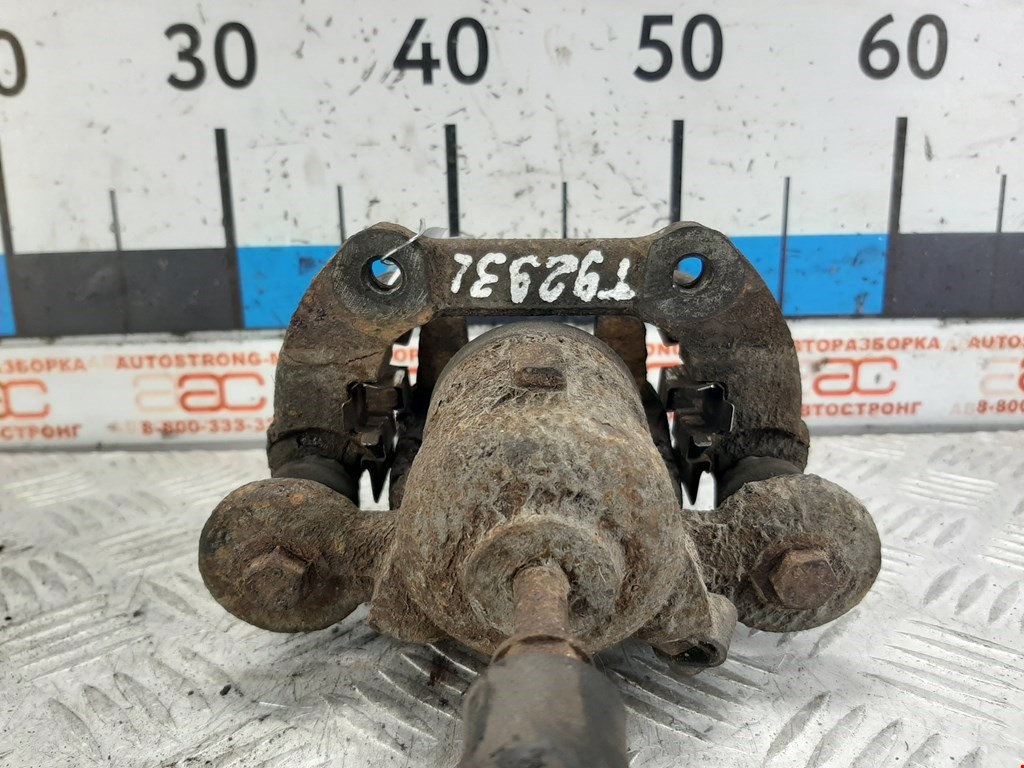 Суппорт задний левый BMW 1er E81\E87 2004-2011