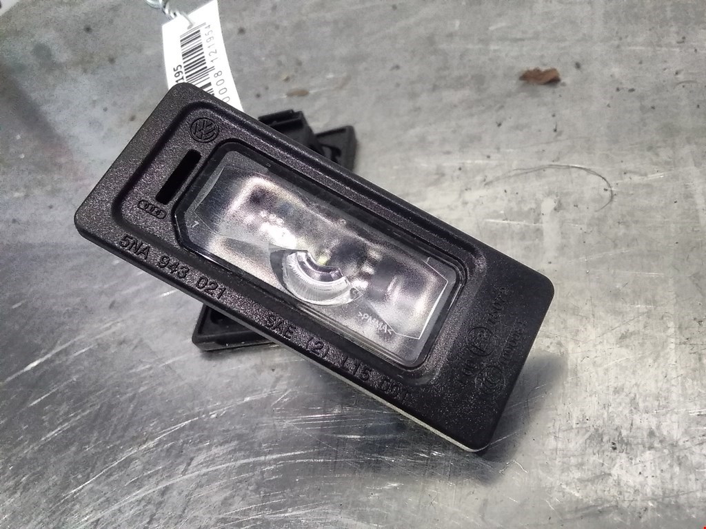 Фонарь подсветки номера AUDI A3 8V 2012-2020