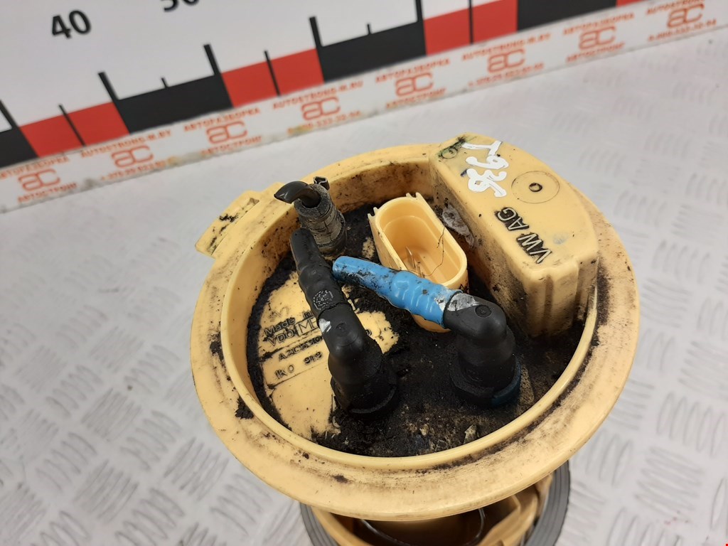 Насос топливный (электрический) VOLKSWAGEN Jetta V 2005-2011