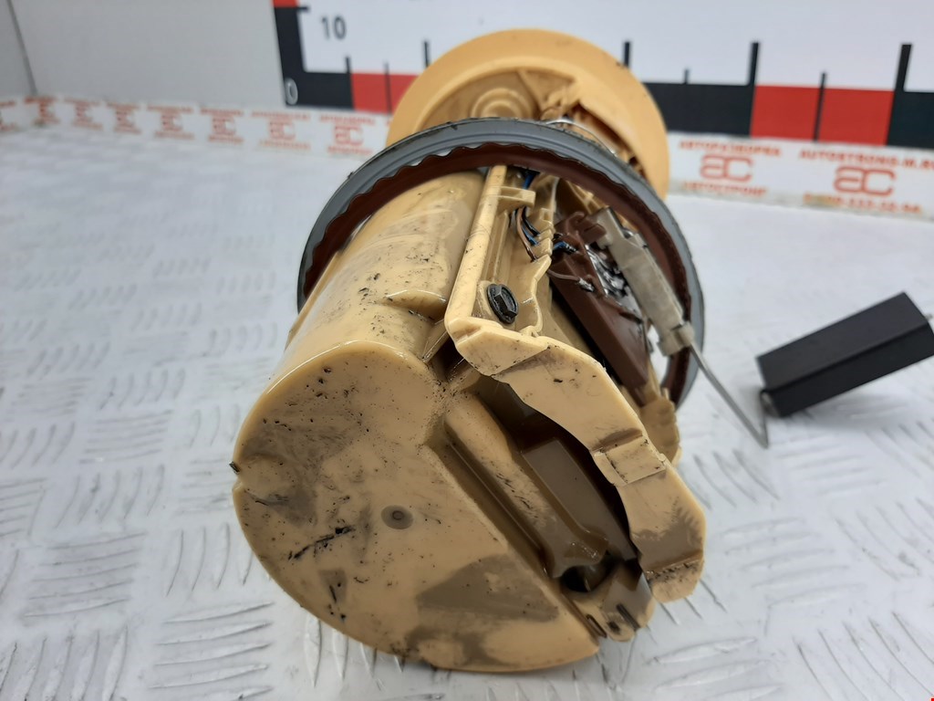 Насос топливный (электрический) VOLKSWAGEN Jetta V 2005-2011