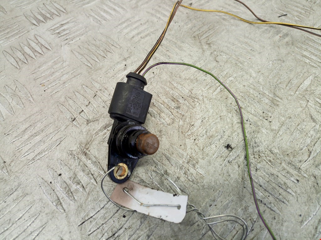 Датчик положения распредвала VOLKSWAGEN Polo III 1994-2001